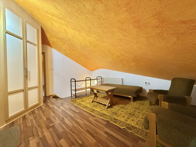 Eladó családi ház, Veszprémben 129.5 M Ft, 1+3 szobás