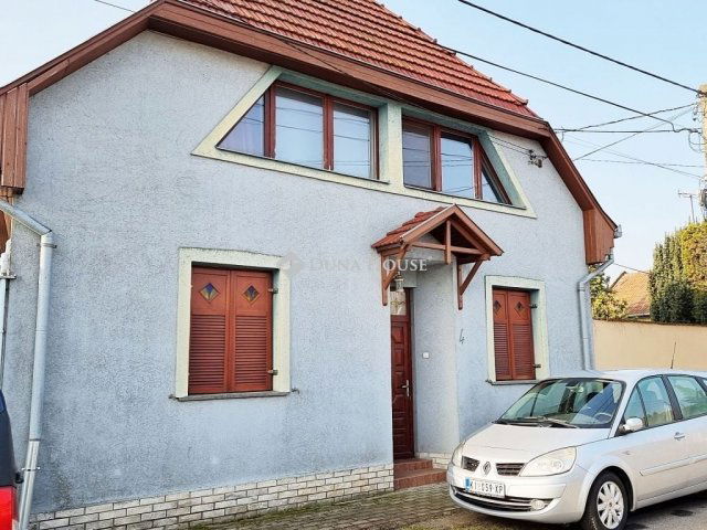 Kiadó téglalakás, albérlet, Kecskeméten 735 E Ft / hó