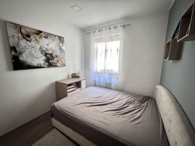 Eladó téglalakás, Pécsett, Apáca utcában 64.99 M Ft, 3 szobás