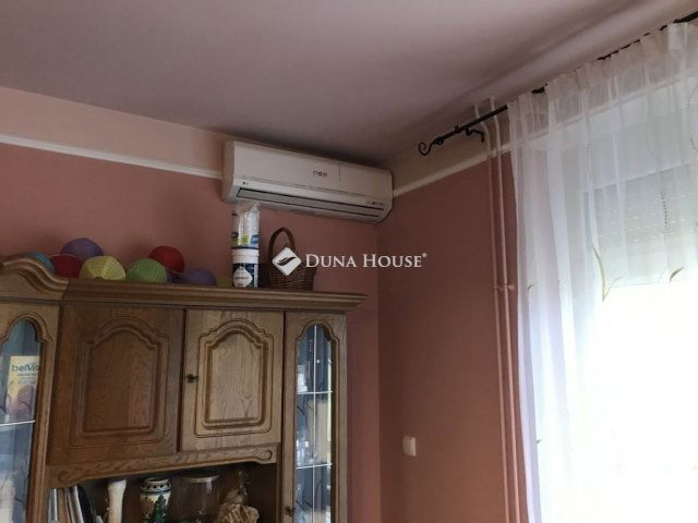 Eladó sorház, Lovasberényben 78 M Ft, 4+1 szobás