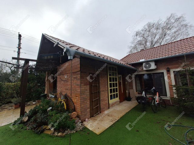 Eladó családi ház, Fonyódon 97.9 M Ft, 3 szobás