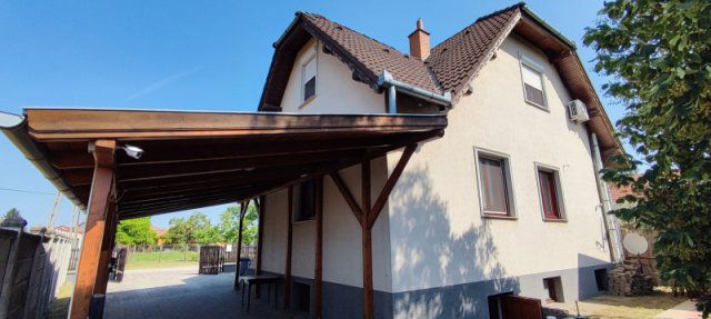 Eladó családi ház, Pilisen 75 M Ft, 5 szobás