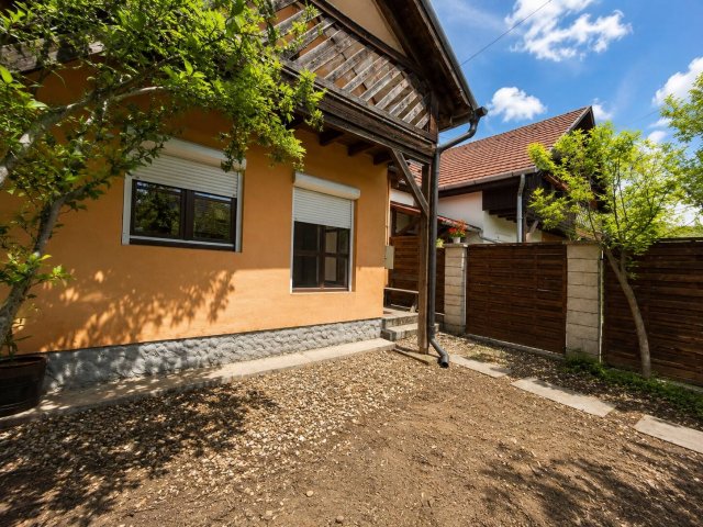 Eladó családi ház, Szigethalmon 59.9 M Ft, 3+1 szobás