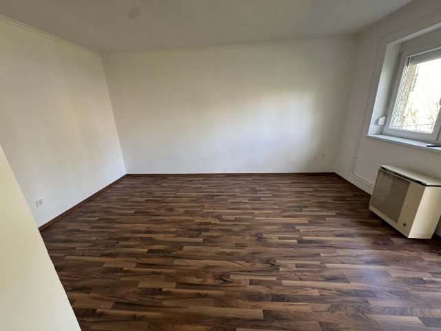 Eladó téglalakás, Miskolcon, Selyemrét utcában 24.5 M Ft