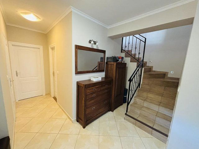 Eladó ikerház, Dunakeszin 189.5 M Ft, 5 szobás