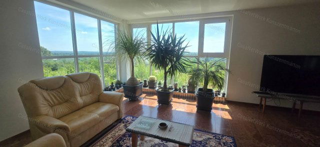 Eladó családi ház, Tárnokon 185 M Ft, 2 szobás