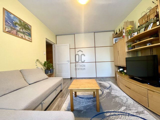 Eladó panellakás, Sopronban 51.9 M Ft, 2 szobás