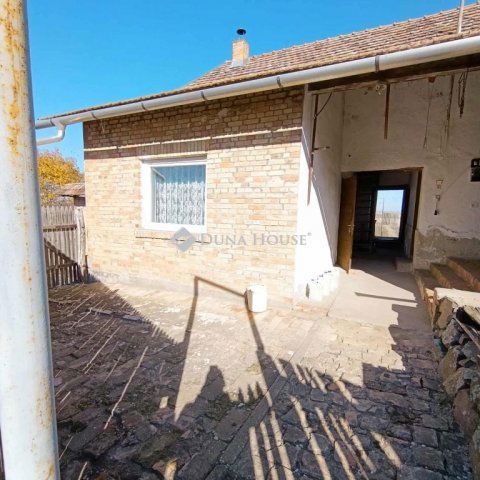 Eladó mezogazdasagi ingatlan, Röszkén 26.5 M Ft, 4 szobás