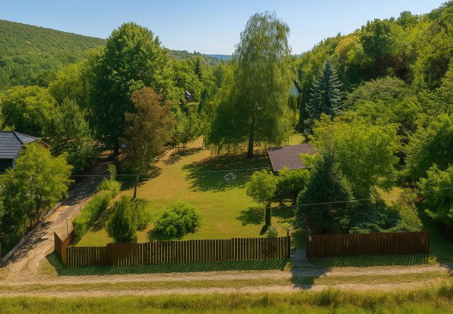 Eladó nyaraló, Nagymaroson 33.9 M Ft, 1 szobás