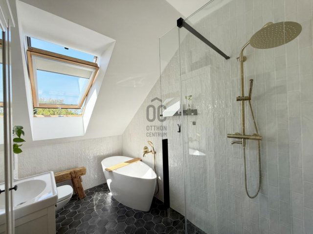 Eladó sorház, Vácon 125 M Ft, 4 szobás / költözzbe.hu