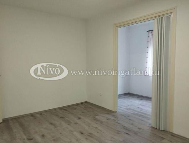 Kiadó téglalakás, albérlet, Veszprémben 160 E Ft / hó