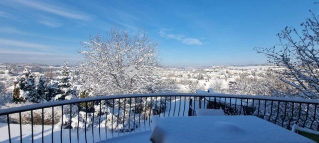 Eladó családi ház, Egerben 153 M Ft, 7 szobás