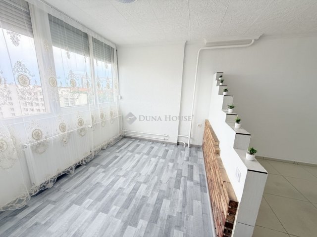 Eladó téglalakás, Budapesten, VIII. kerületben 45 M Ft, 1 szobás
