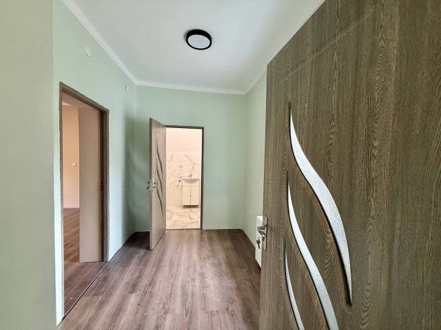 Eladó családi ház, Jászladányon 21 M Ft, 3+2 szobás