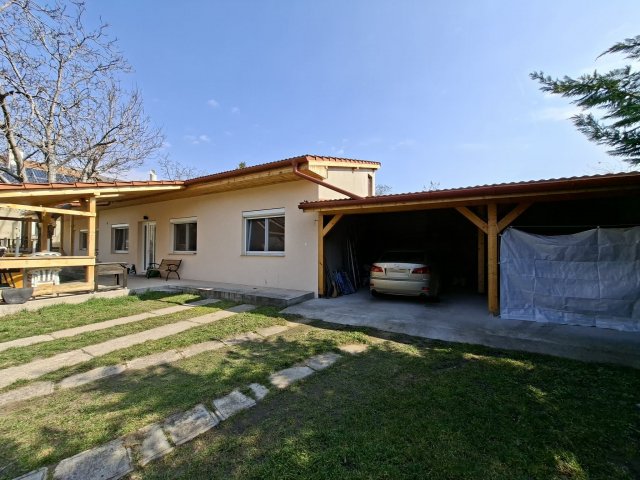 Eladó családi ház, Budapesten, XV. kerületben 159.9 M Ft