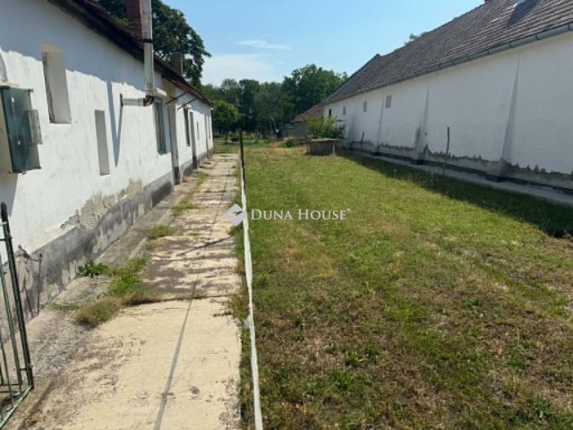 Eladó családi ház, Mórichidán 15.9 M Ft, 2 szobás