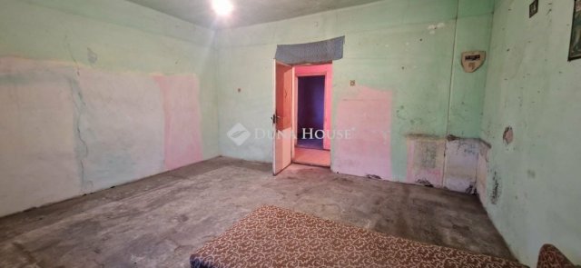 Eladó családi ház, Demecseren 8.5 M Ft, 3 szobás