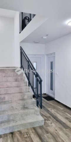 Eladó téglalakás, Siófokon 249 M Ft, 4 szobás