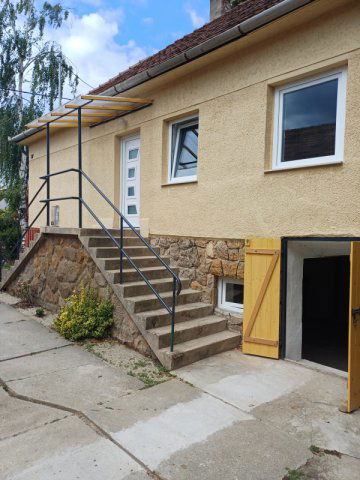 Eladó családi ház, Pilisszántón 61 M Ft, 2 szobás