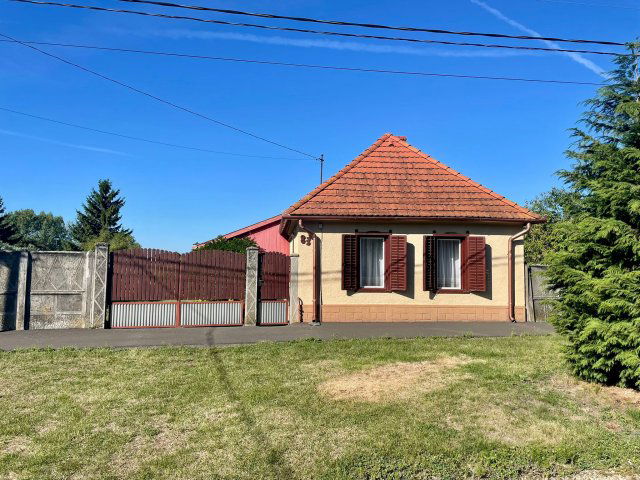 Eladó családi ház, Bejcgyertyánosban 27.5 M Ft, 2 szobás