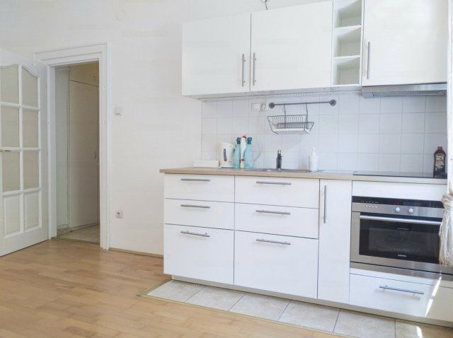 Kiadó téglalakás, albérlet, II. kerületben, Eszter utcában