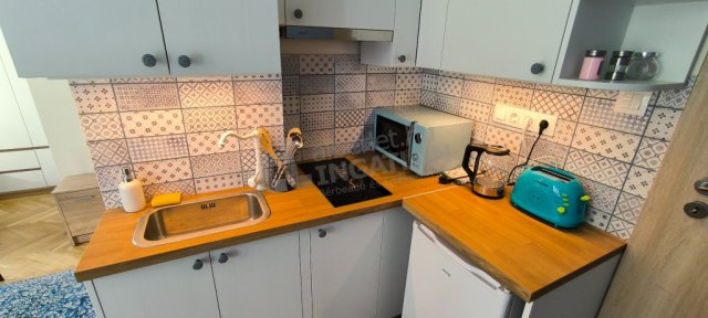 Kiadó téglalakás, albérlet, Budapesten, VII. kerületben