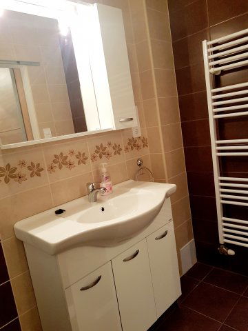 Kiadó téglalakás, albérlet, XIII. kerületben, Váci úton