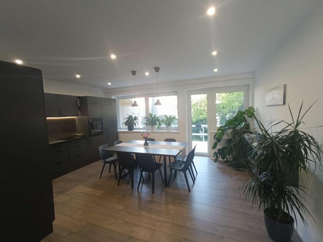 Eladó sorház, Szegeden, Marostői utcában 139 M Ft, 5 szobás