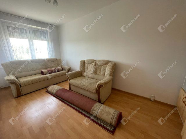 Kiadó panellakás, albérlet, Tatabányán 150 E Ft / hó, 2 szobás
