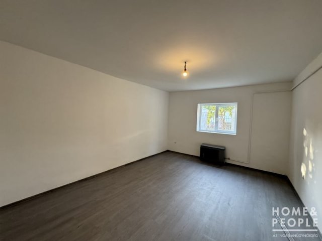 Eladó családi ház, Hódmezővásárhelyen 39.99 M Ft, 5 szobás