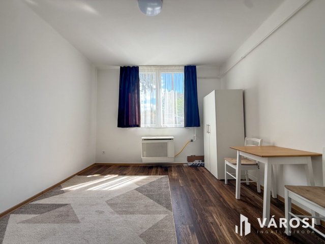 Kiadó téglalakás, albérlet, Salgótarjánban 90 E Ft / hó