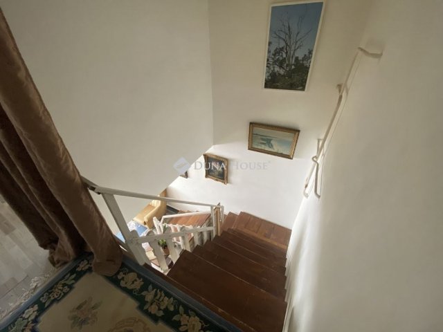 Eladó családi ház, Isaszegen 60 M Ft, 5 szobás