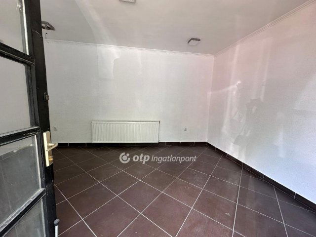 Kiadó üzlethelyiség, Taksonyon 150 E Ft / hó, 1 szobás