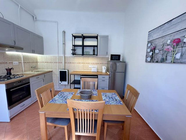 Kiadó téglalakás, albérlet, Budapesten, VII. kerületben