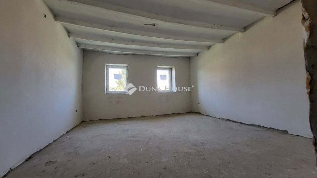 Eladó családi ház, Pálmonostorán 7.9 M Ft, 1 szobás