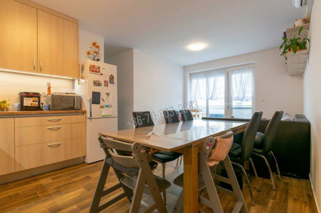 Eladó téglalakás, Mosonmagyaróváron 72.9 M Ft, 4 szobás