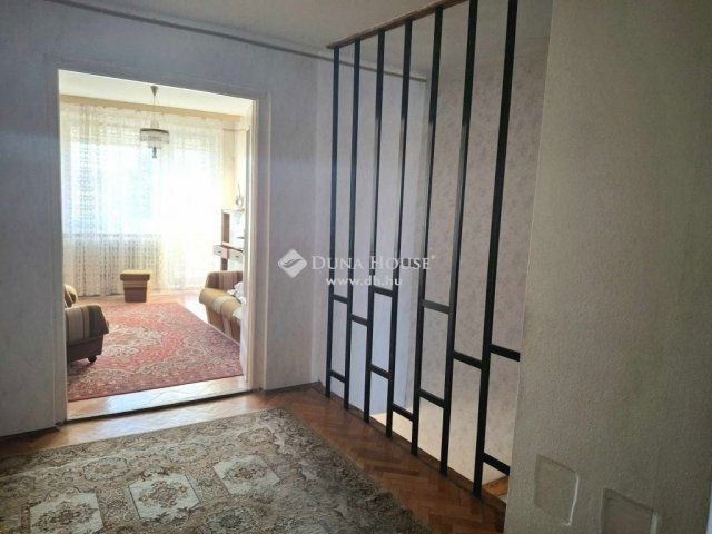 Eladó családi ház, Dunaharasztin 110 M Ft, 6 szobás