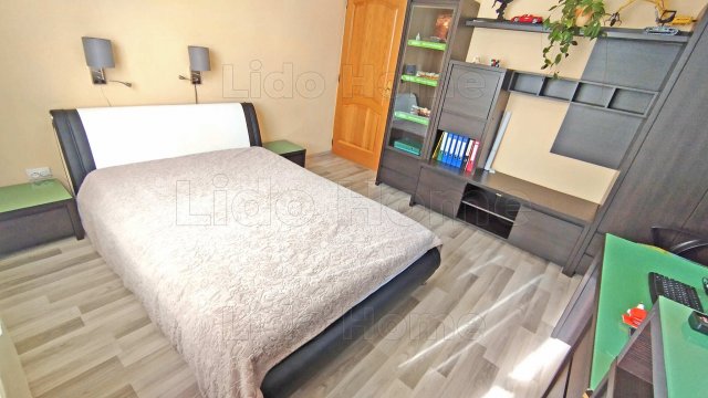 Eladó családi ház, Alsóörsön 310 M Ft, 13 szobás