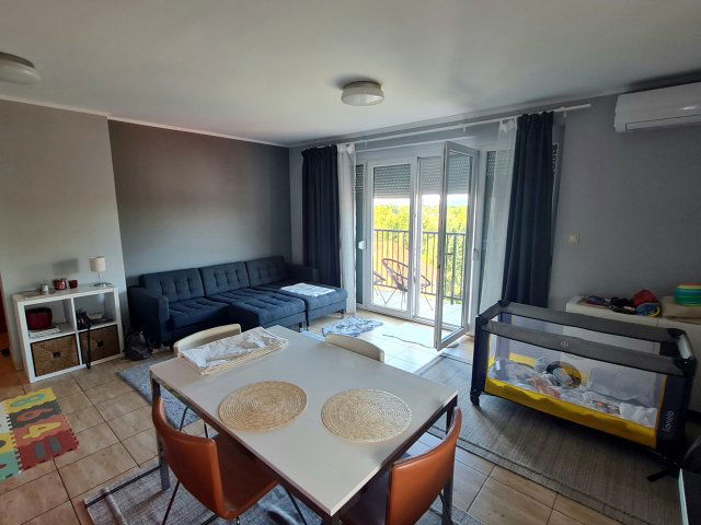 Eladó téglalakás, Siófokon 84.9 M Ft, 3 szobás