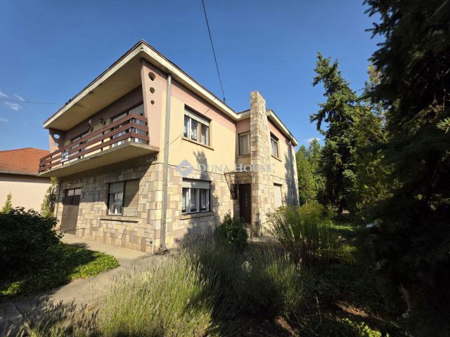 Eladó családi ház, Pilisen 165 M Ft, 5 szobás