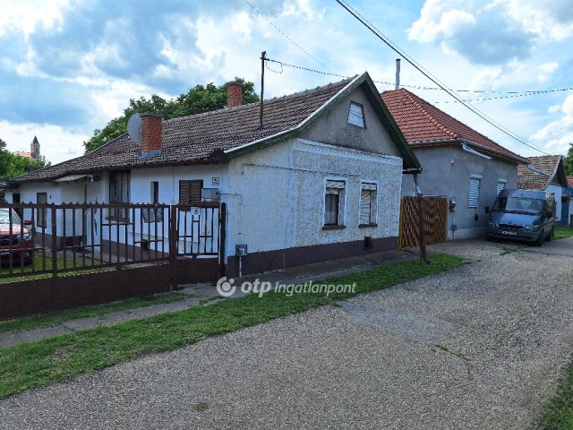 Eladó családi ház, Tiszaörsön 8.5 M Ft, 1+1 szobás