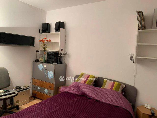 Eladó panellakás, Budapesten, III. kerületben 68 M Ft, 1+1 szobás