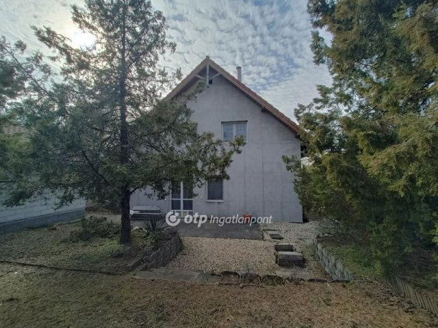 Eladó családi ház, Mogyoródon 114 M Ft, 5 szobás