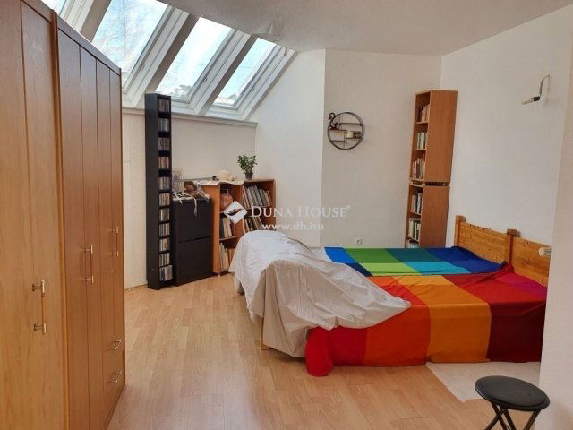 Eladó családi ház, Nagykovácsiban 225 M Ft, 5 szobás