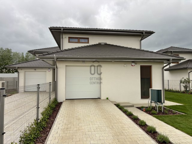 Kiadó ikerház, albérlet, Debrecenben 550 E Ft / hó, 4 szobás