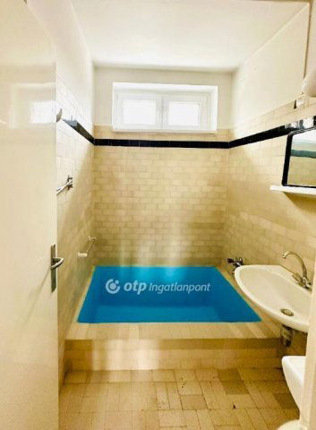 Eladó téglalakás, Hajdúszoboszlón 54.9 M Ft, 3 szobás