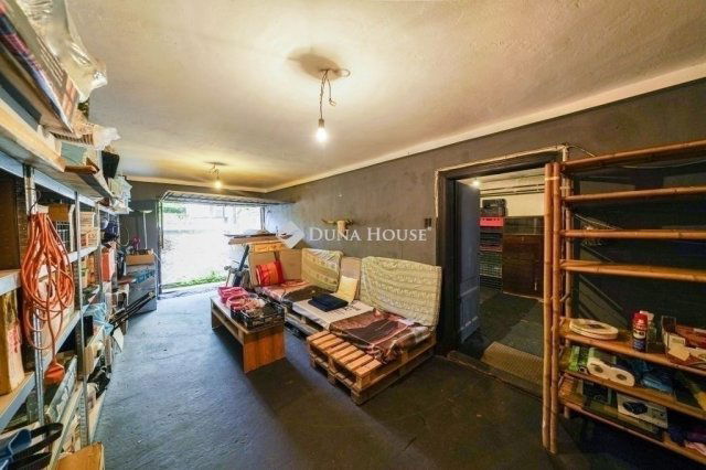 Eladó családi ház, Vecsésen 99 M Ft, 4 szobás