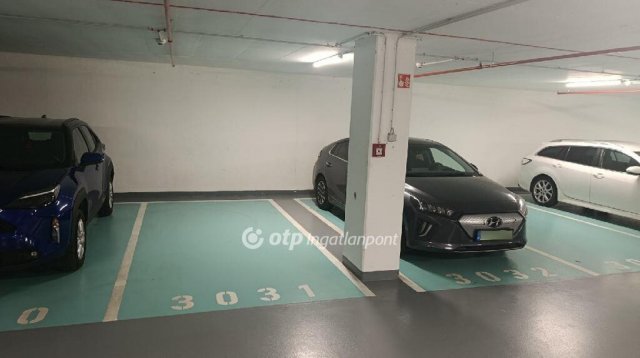 Eladó garázs, Budapesten, XI. kerületben 11.5 M Ft
