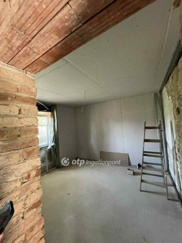 Eladó családi ház, Pusztamagyaródon 11 M Ft, 2 szobás