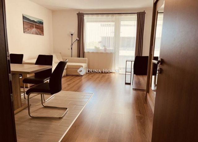 Eladó téglalakás, Budapesten, VIII. kerületben 75.5 M Ft